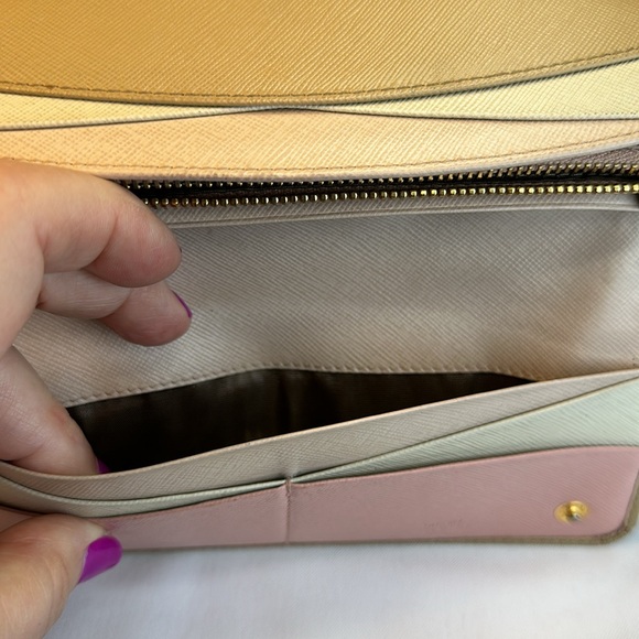 Prada Saffiano Leather Long Wallet Beige w/ Pink Leather Interior Holds phone - Picture 8 of 14